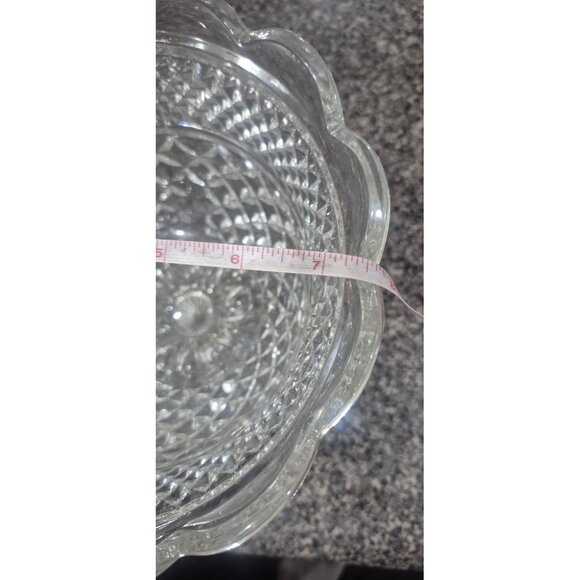 VINTAGE ANCHOR HOCKING "WEXFORD" LARGE CLEAR GLASS FRUIT/ SERVING BOWL - Picture 7 of 8